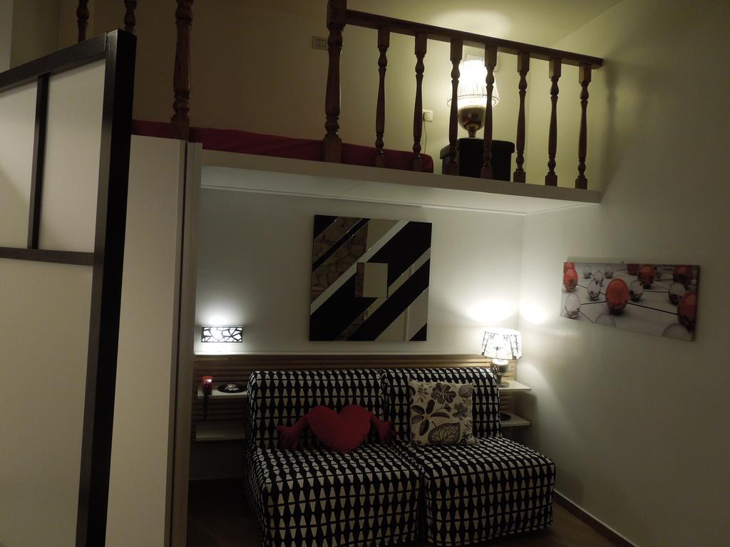 A Casa Di Lucia Villa โรม ภายนอก รูปภาพ