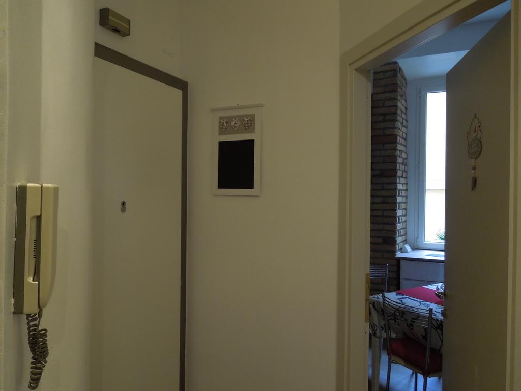A Casa Di Lucia Villa โรม ภายนอก รูปภาพ